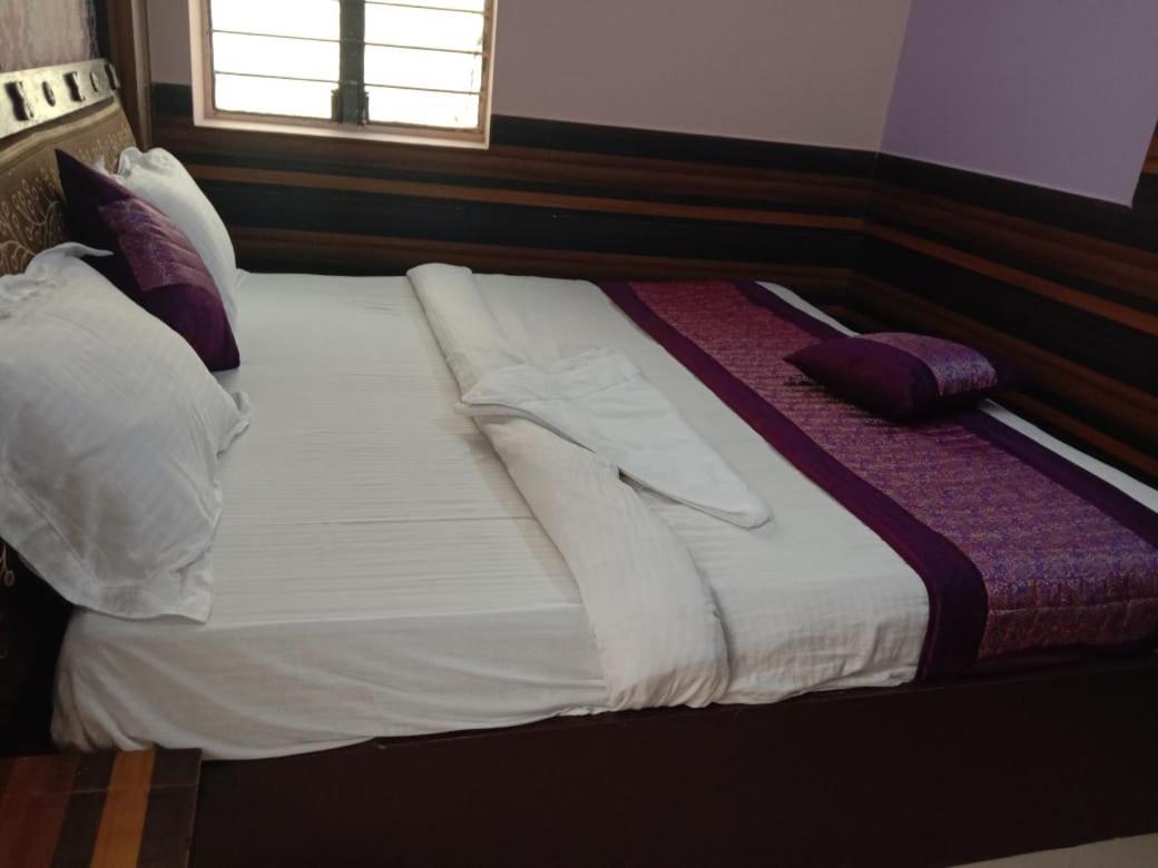 Perfect Palace Hotel New Delhi Buitenkant foto