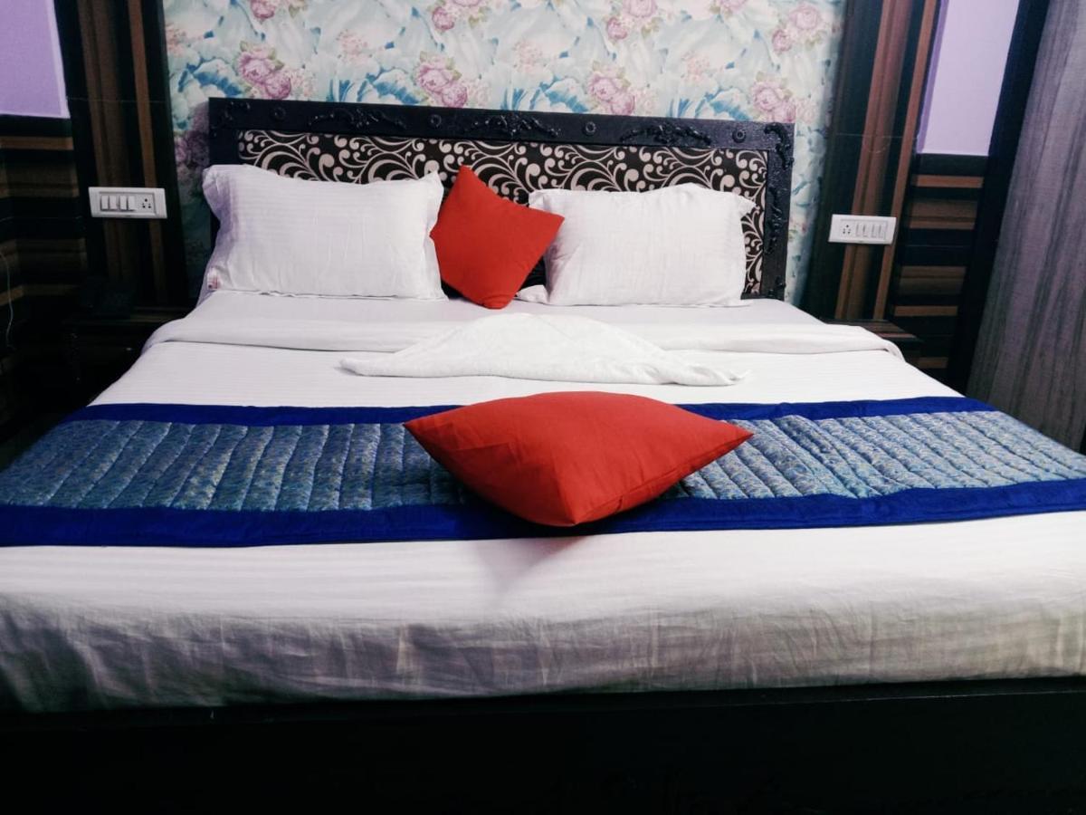 Perfect Palace Hotel New Delhi Buitenkant foto